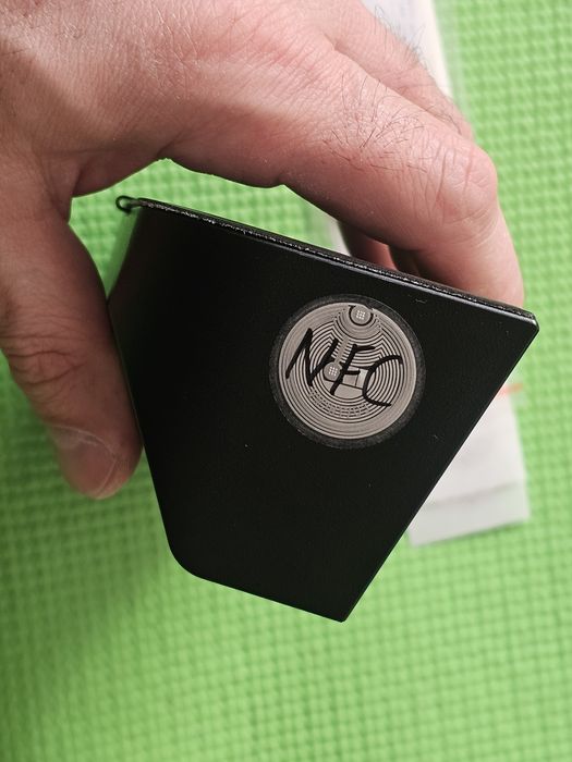 Подавам NFC-та, визитки, WI-FI пароли и...