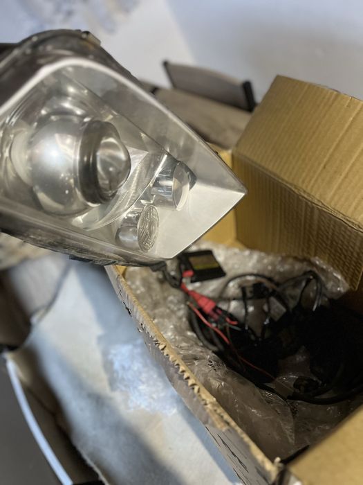 Vând faruri volkswagen Bora