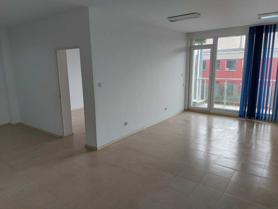 Продава се Офис в Търговище, Център - 97 кв.м за 1104 €/кв.м - Снимка #1