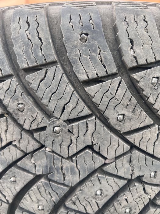 Шины PIRELLI 235/55/19 2 шт