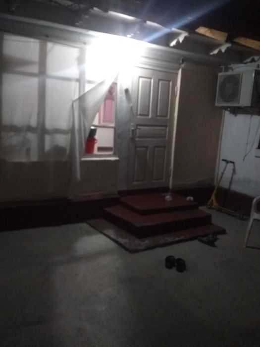 Xovli sotiladi pasport stol tarafdan