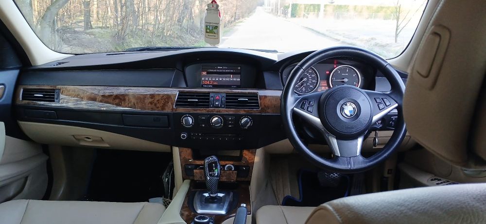 BMW 5 Series 2009 — imagine 2