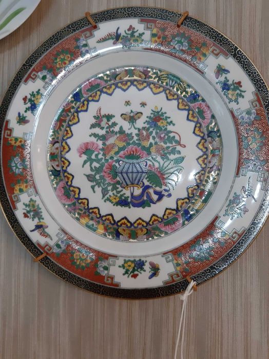 Декоративни чинии за стена