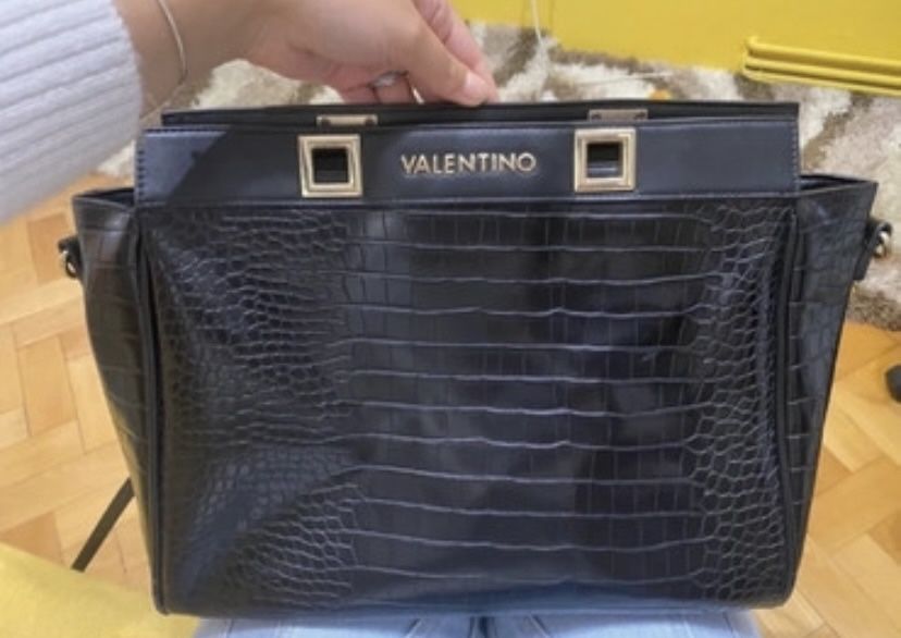 geanta valentino