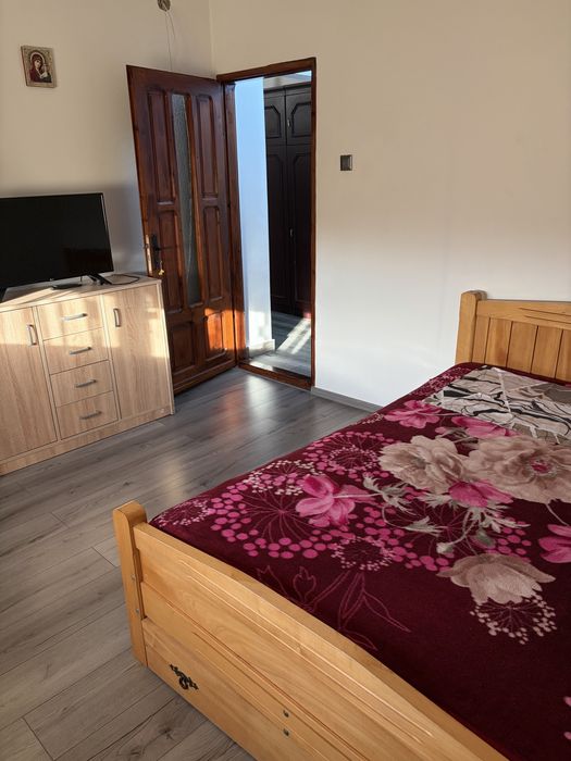 Inchiriez apartament 2 camere!