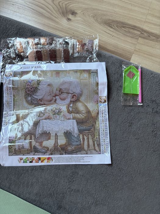 Диамантена картина “Направи си сам”Hello Kitty и Дървен пъзел