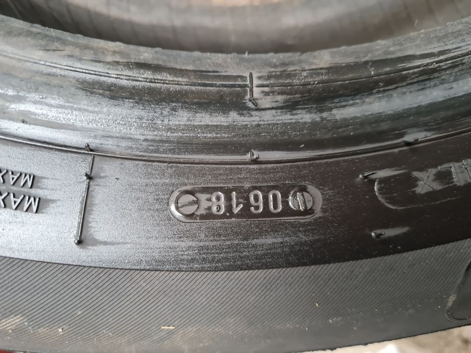 Doua anvelope noi Riken 175-65-15