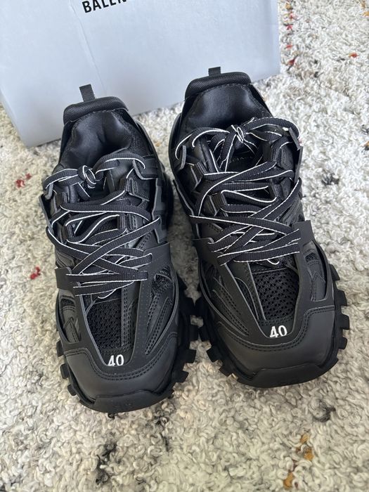Balenciaga Track maime 40