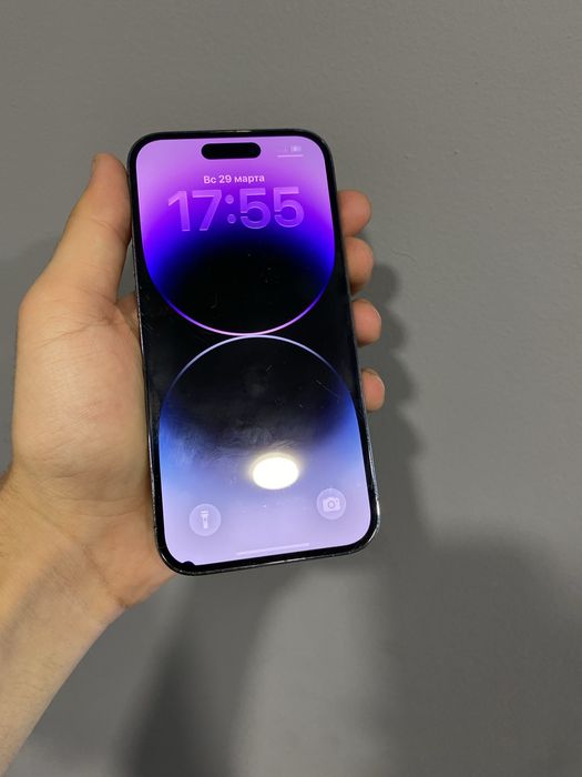 Срочно продаю айфон 14 про