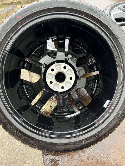 Vand jante volkswagen  golf 8 Gti R18 cu anvelope 225 40 18  vara