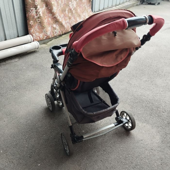 Продам детскую коляску