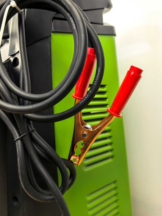 Robot pornire si incarcator auto Procraft 2500W