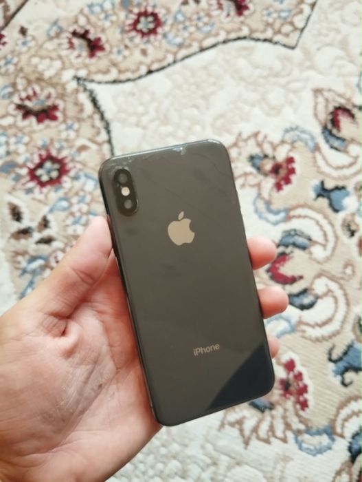 Продам Iphone XS