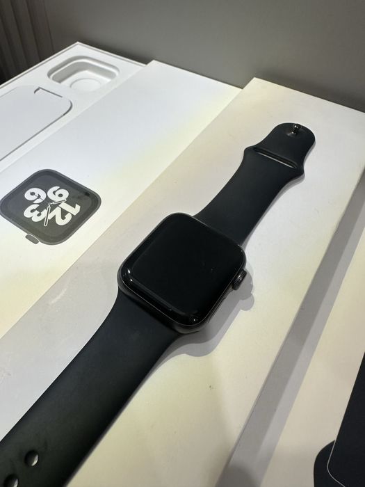 Apple watsh se продам