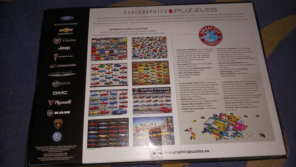 Vand 2 cutii puzzle mărimi  mari