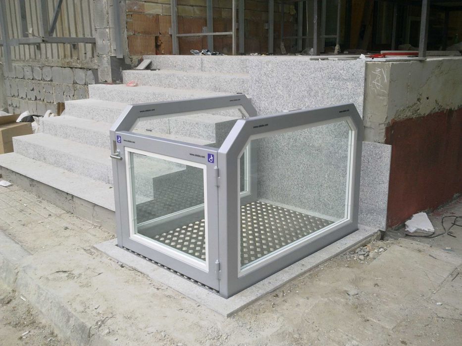 Платформа подемник за инвалиди