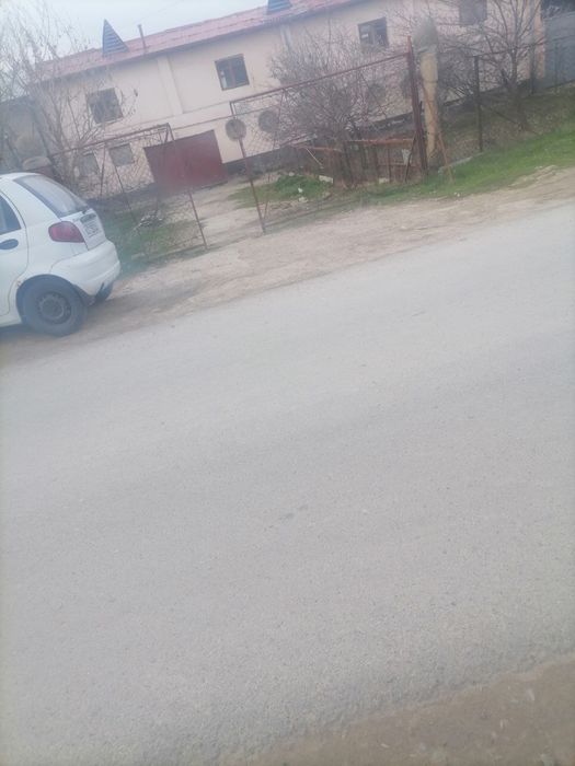 Зангиота район Назарбекда 8 сотих ер сотилади