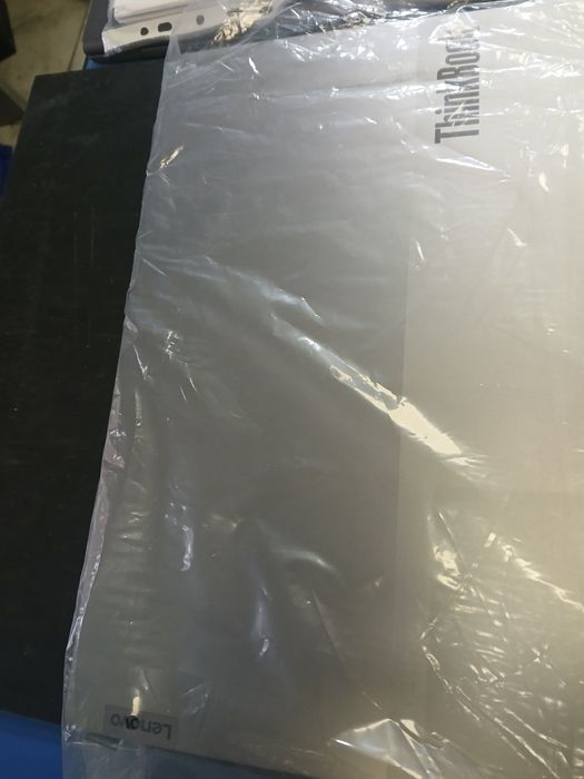 Laptop Lenovo TB 15 ,8 gb ram  256 ssd