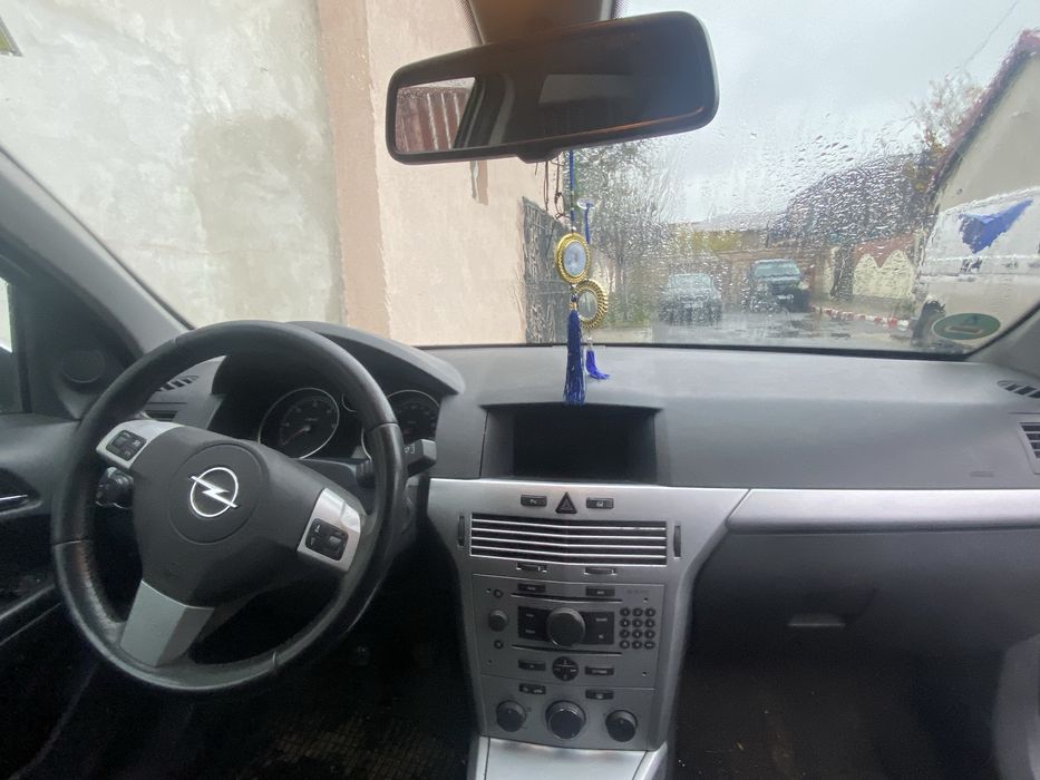 Masina , Opel Astra H , 2009