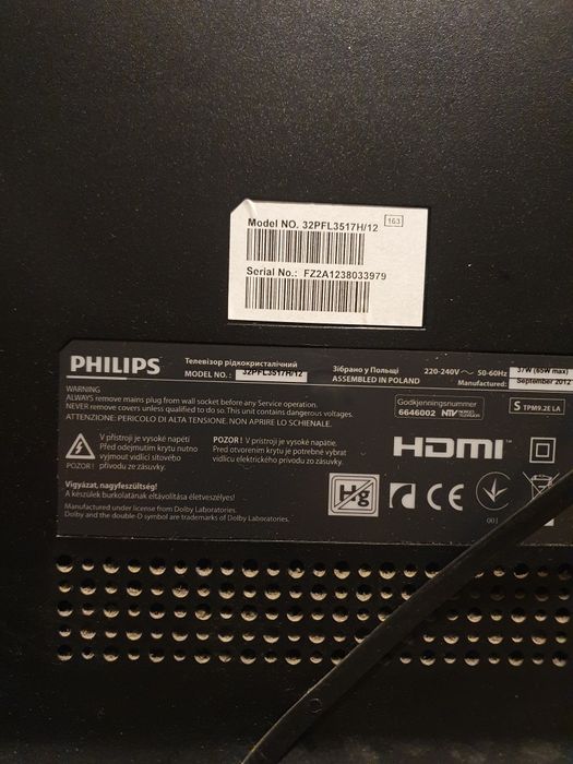 Tv philips 32 inch PFL3517H probleme display nu este spart