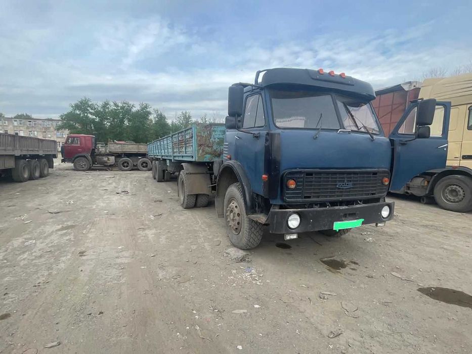Продам МАЗ 504В с полуприцепом