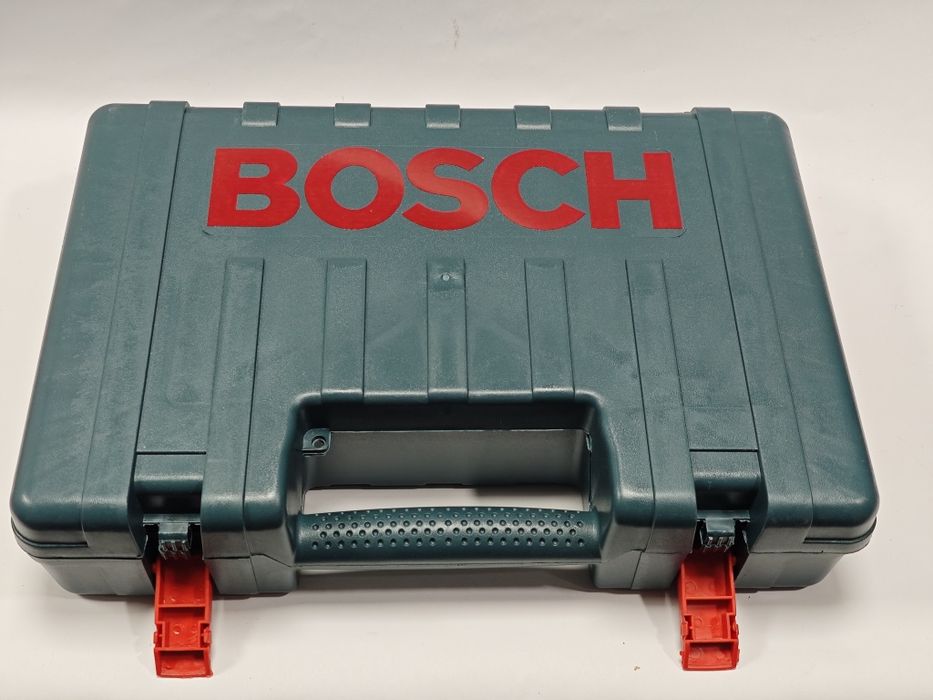 Перфоратор BOSCH 2/24 трёх режимный
