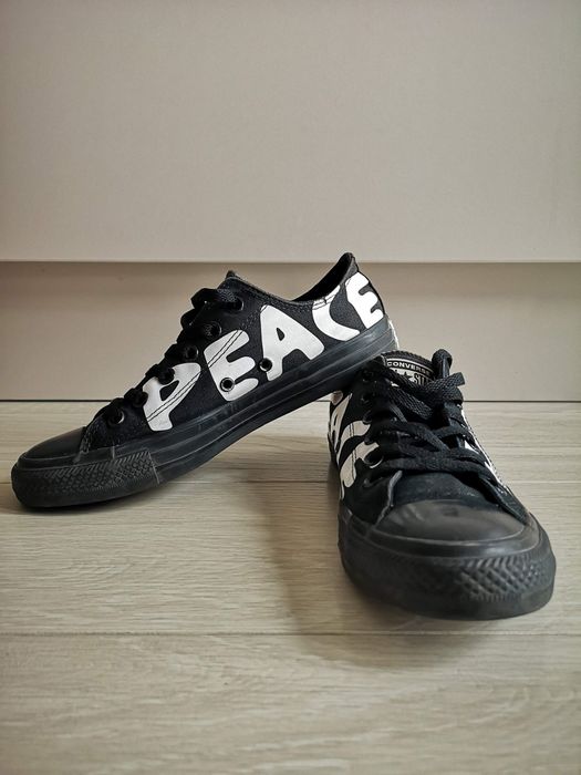 Converse limited edition 39 peace