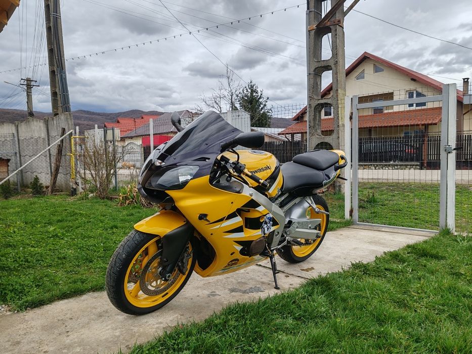 Motocicleta Kawasaki Ninja 600cc