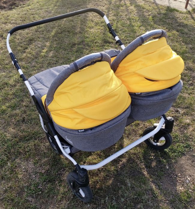 Коляска для двойни