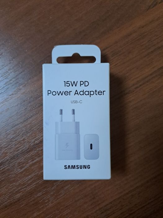 Сетевое зарядное устройство