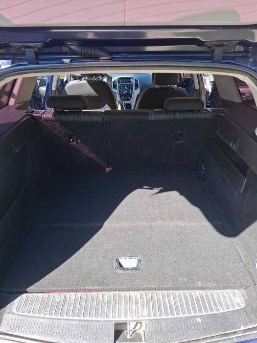 Opel astra j sport touer