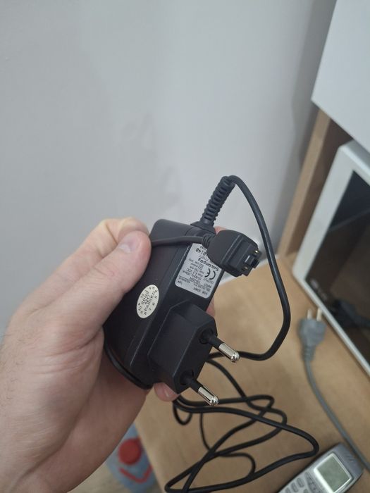 Телефон Sony J70