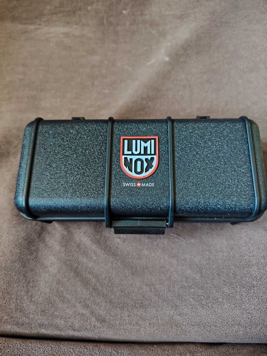 Часовник LUMINOX