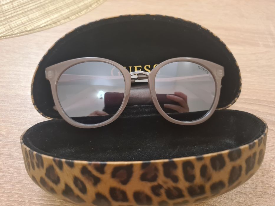 Слънчеви очила Guess