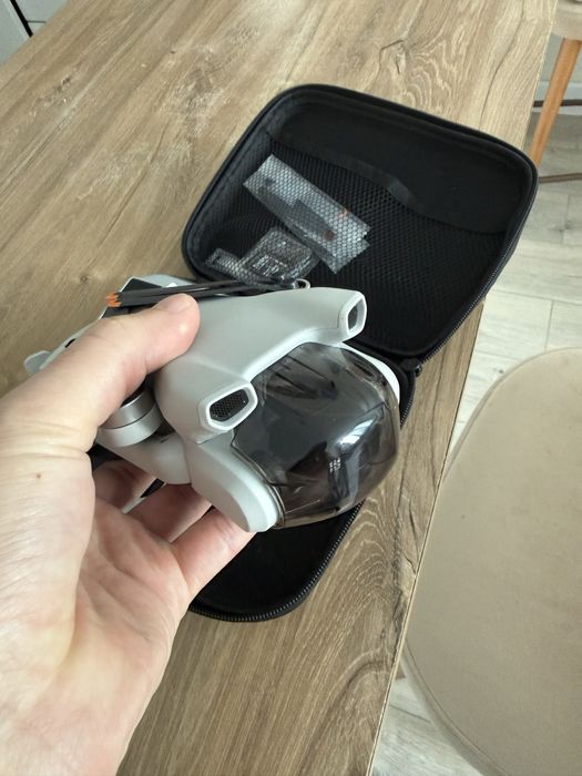 Квадрокоптер DJI mini 3