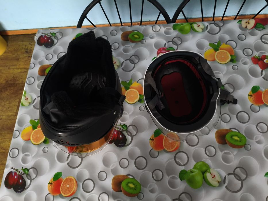 Продам шлем плюс каску срочно