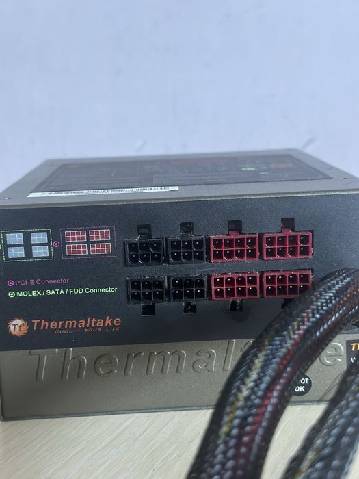 Sursa modulara Thermaltake Toughpower XT 875w