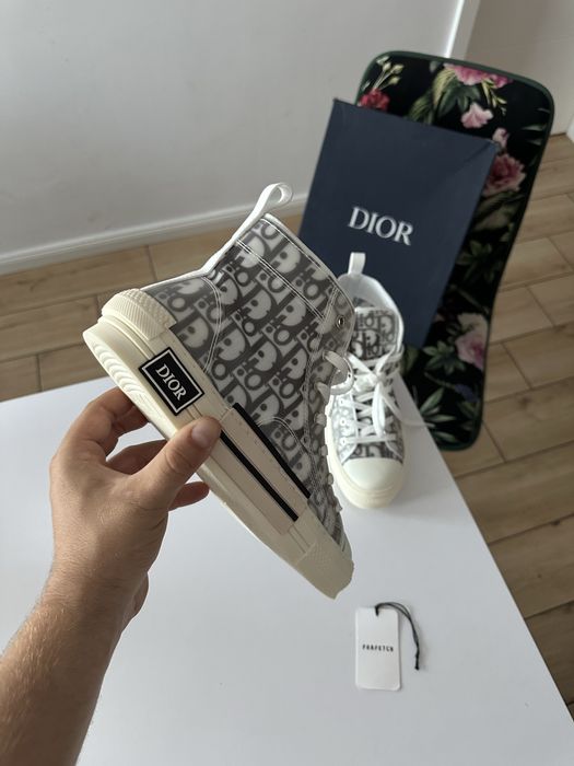 Adidasi Dior B23