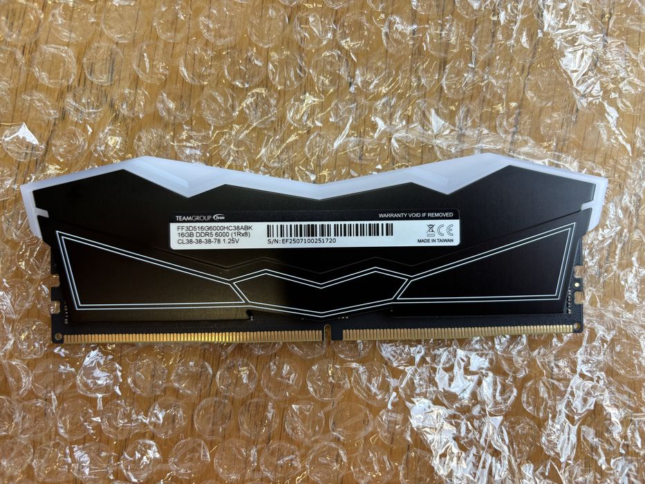 Продам DDR5 16 Gb