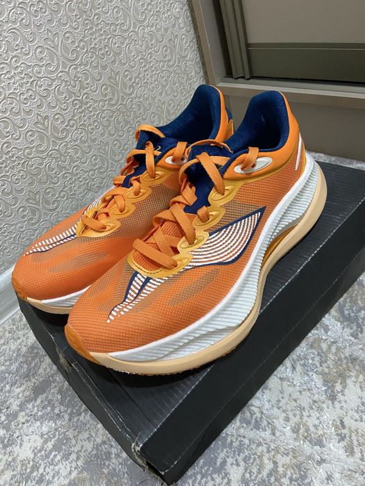 Продам вещи и кроссовки