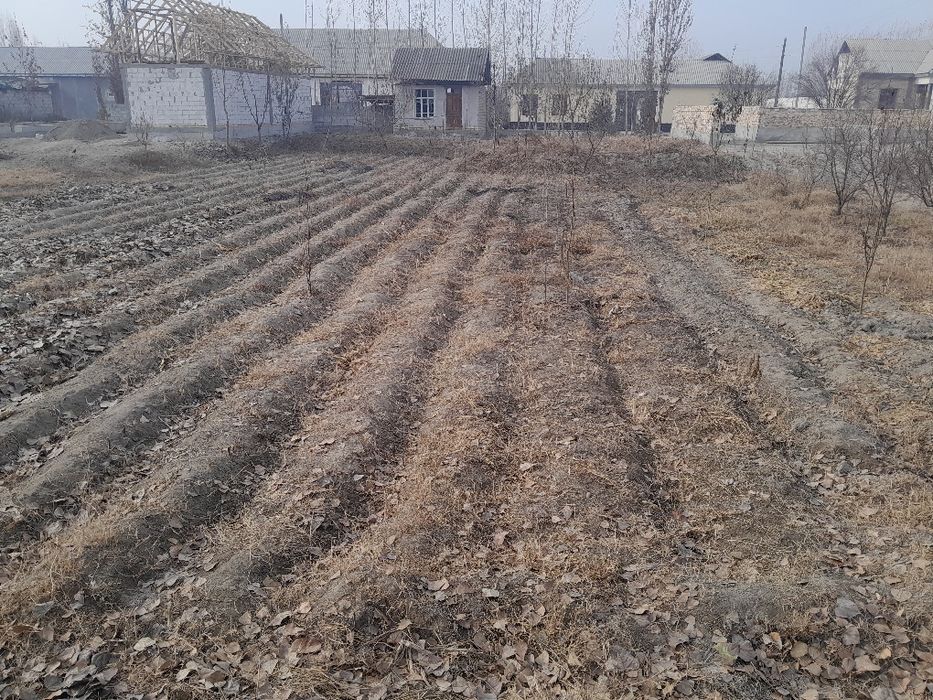 Участка сотилади