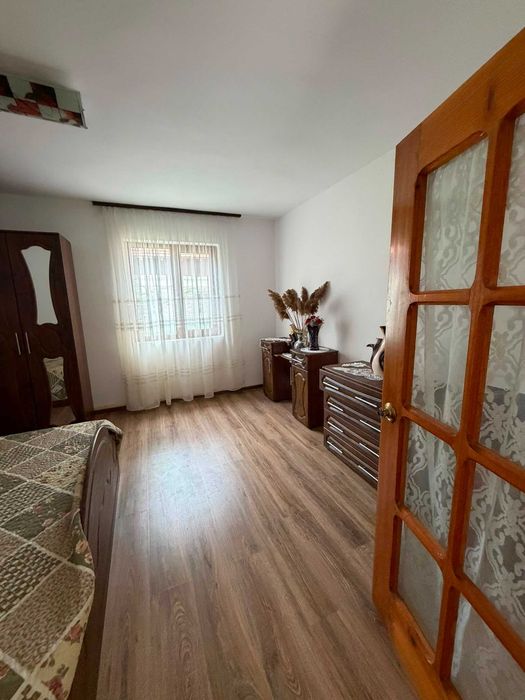 Proprietate deosebită / Casă de vacanță în Pârscov, Buzău – 213 mp utili, teren 1068 mp, livadă și anexe