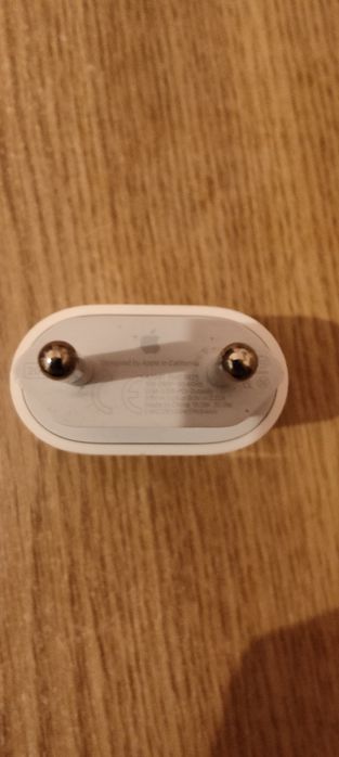 Pachet: Încărcător original 20W Apple + cablu original Apple 1m