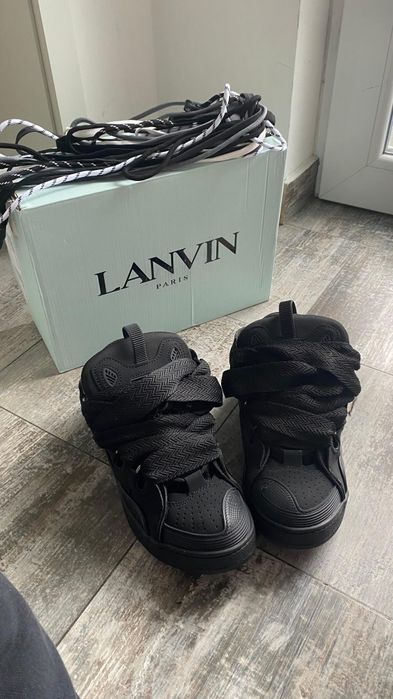 Lanvin 7 lace black model