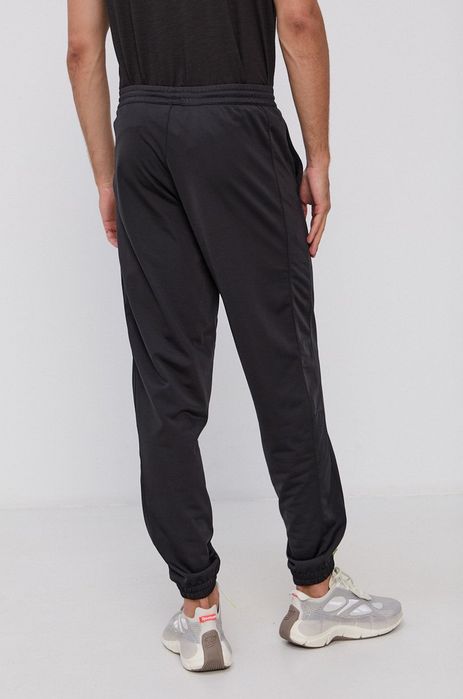 Спортен Екип Reebok S,M,L