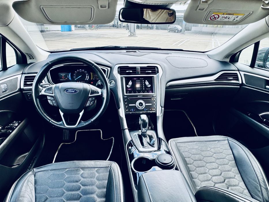 Ford Mondeo Hybrid Vignale