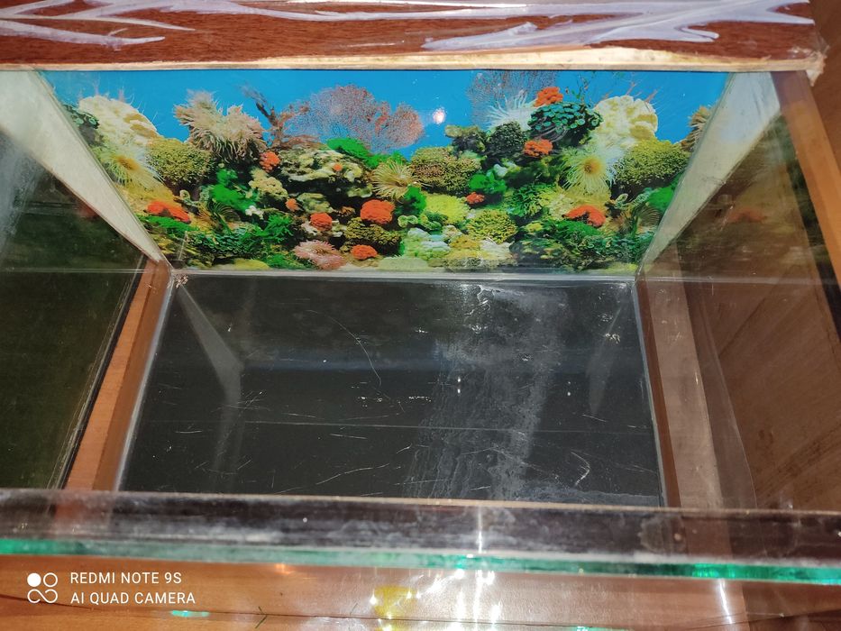 Продам аквариум 35 литров