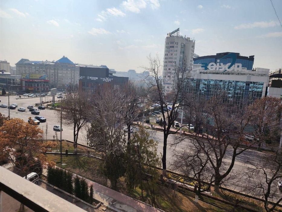 Продаётся 1/6/9 квартира, ЦУМ,метро Ойбек,ул. Афросиаб
