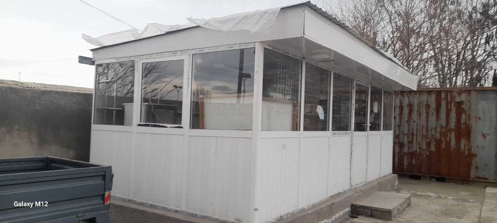 Кўчма дўкон сотилади