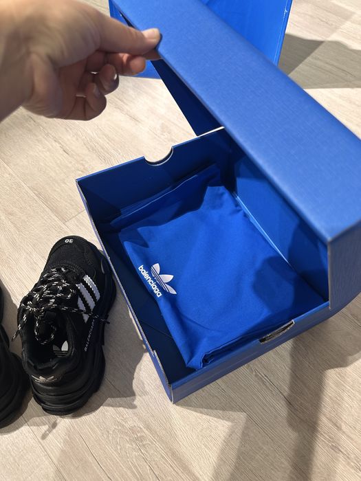 Детские кроссовки Balenciaga